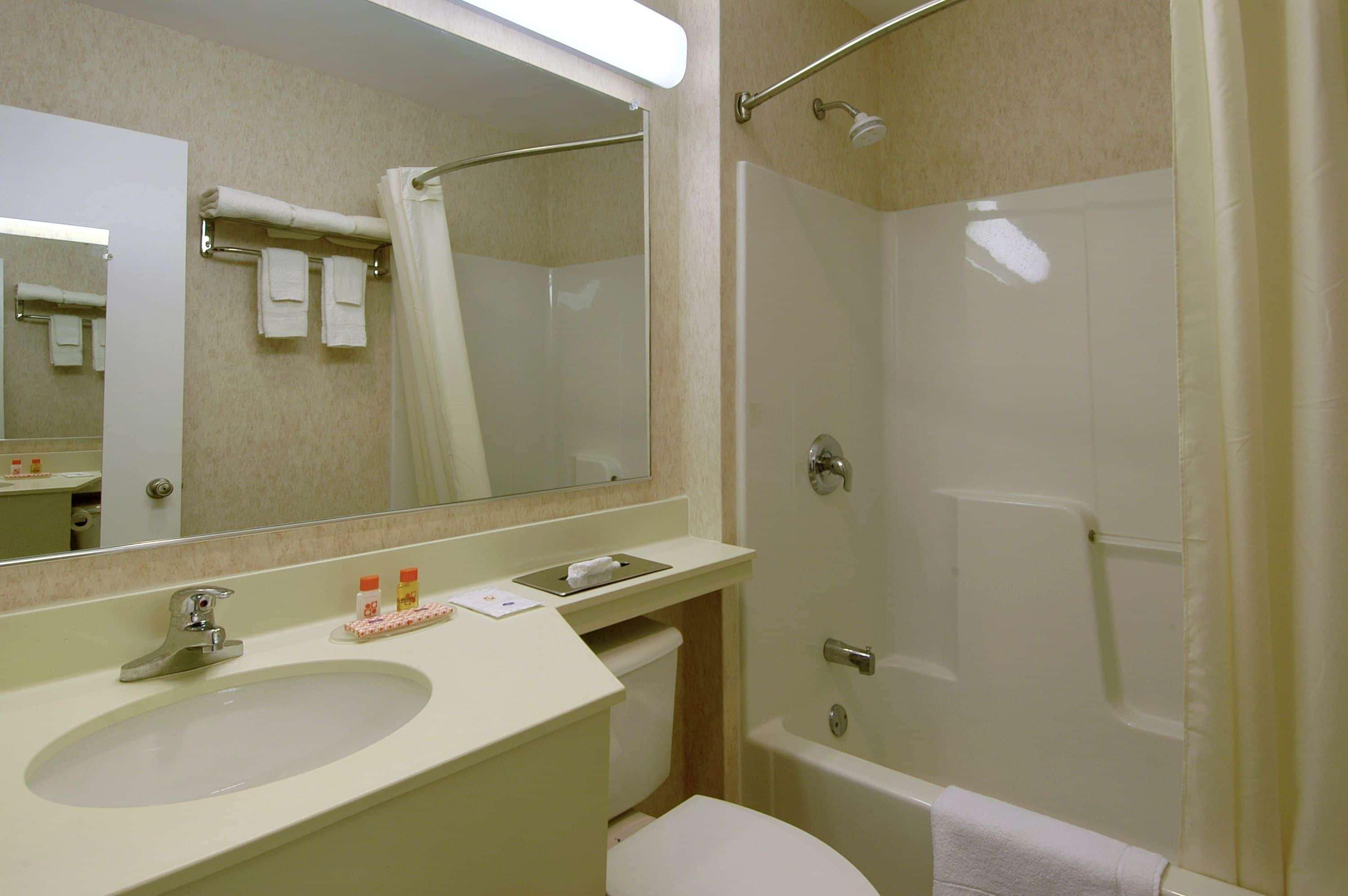 Howard Johnson By Wyndham Williamstown Luaran gambar