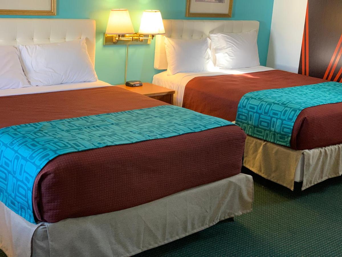 Howard Johnson By Wyndham Williamstown Luaran gambar